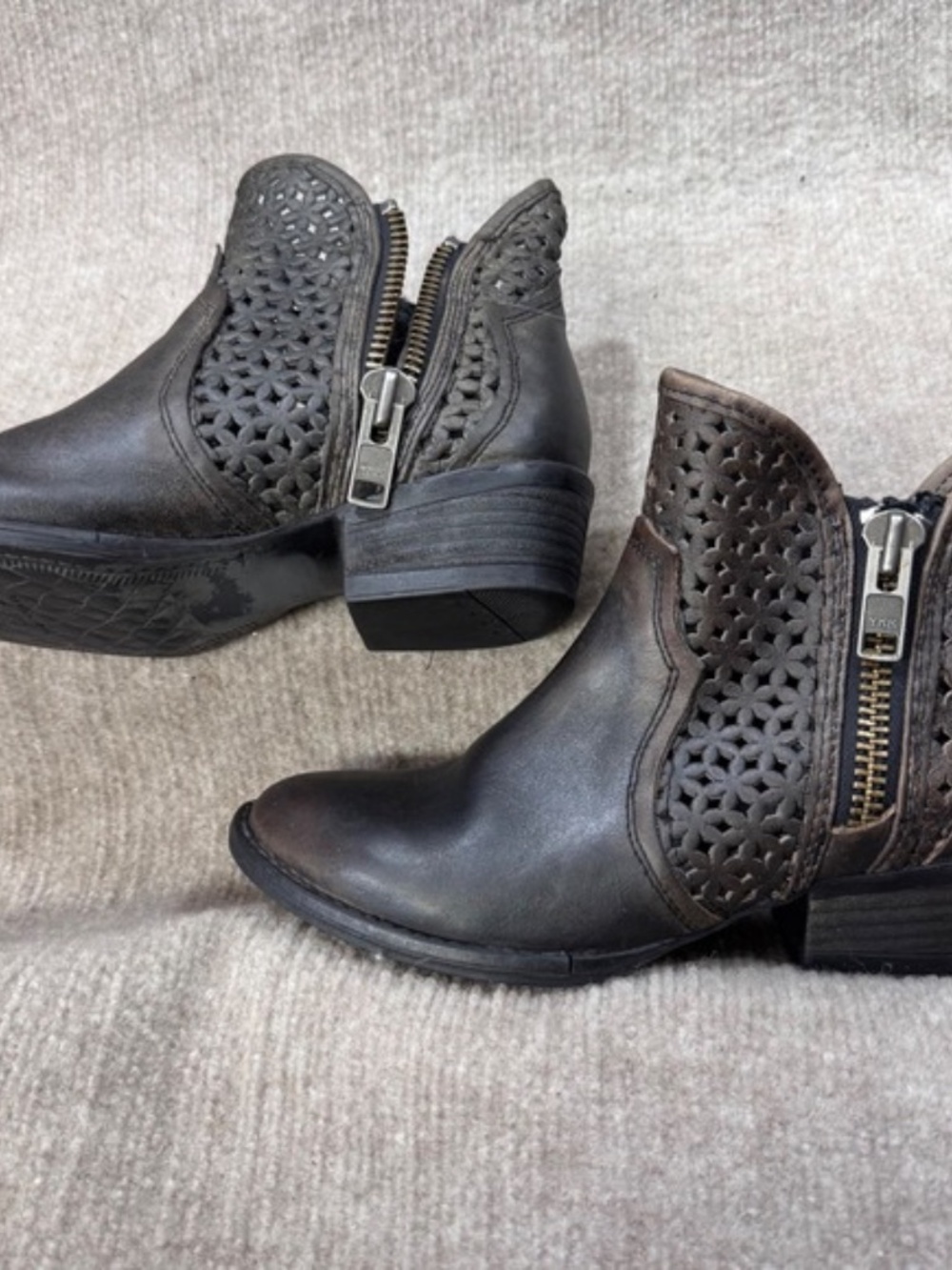 New Circle G Women's Ankle Boot Size 8.5